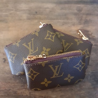 SMALL WALLET LV WITH BOX, Women's Fashion, Bags & Wallets, Purses & Pouches  on Carousell