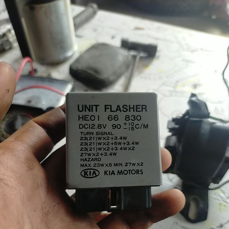 SURPLUS KIA AVELLA/SPORTAGE UNIT RELAY FLASHER Shopee Philippines