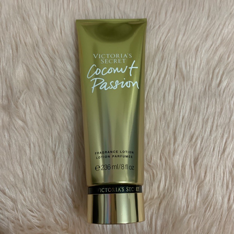 Victoria's Secret Coconut Passion Fragrance Lotion 8oz/236ml