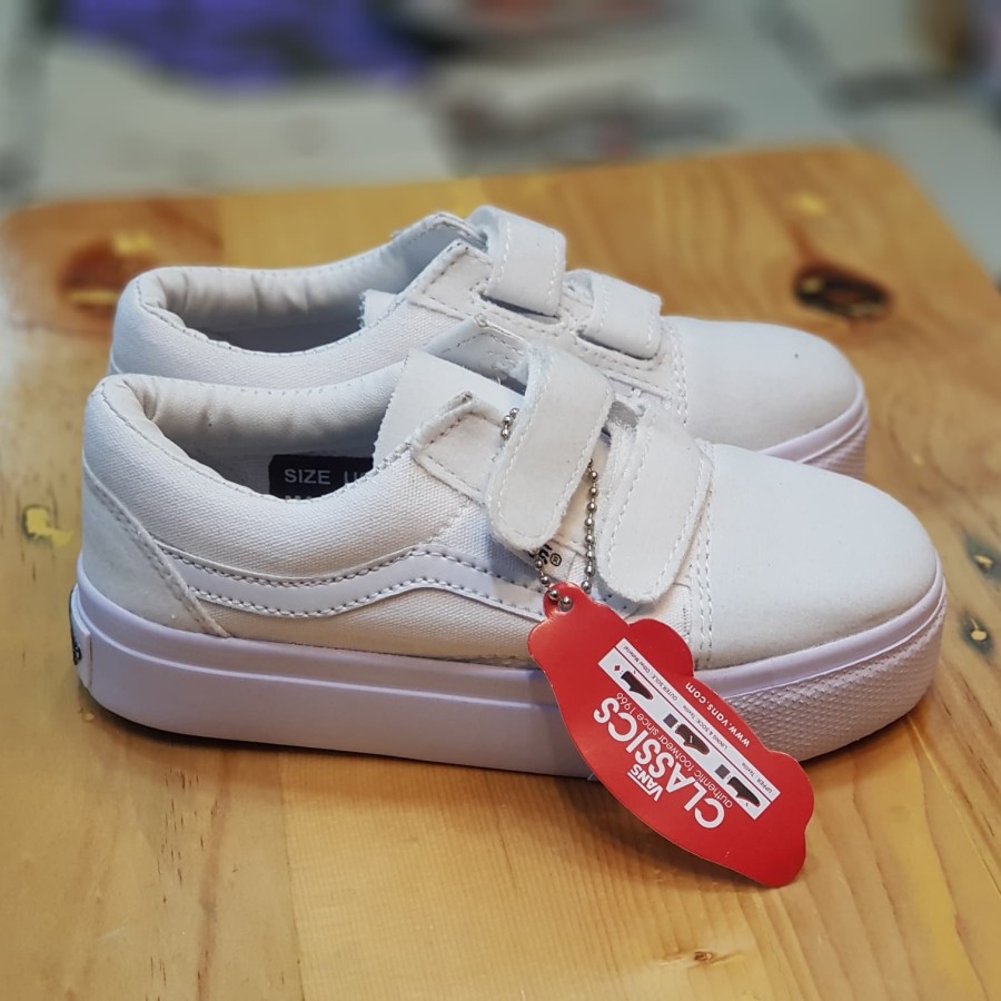 White on sale vans straps