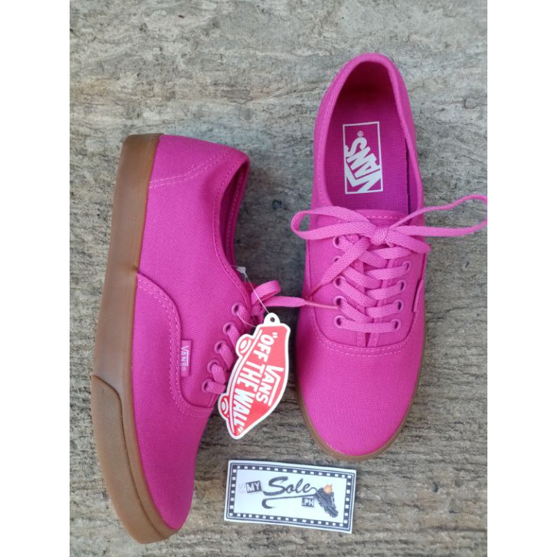 Vans authentic lo pro hotsell skate shoe