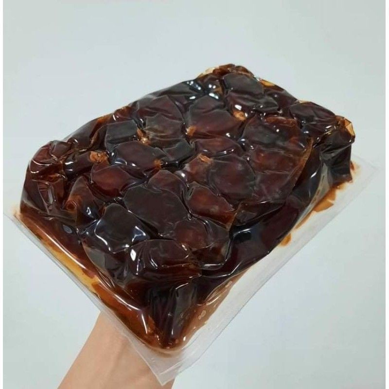 Saudi Fruit Dates Premium 1kg approx Quality Sweet Fruit Snacks 2023 expiration Shopee Philippines