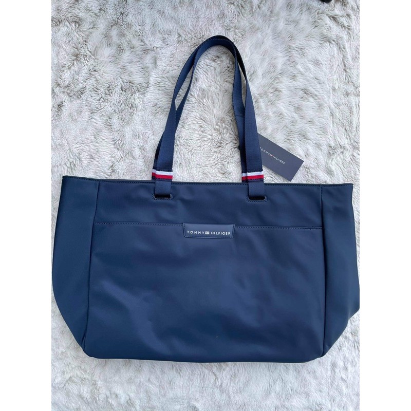 Tommy hilfiger 2025 nylon tote