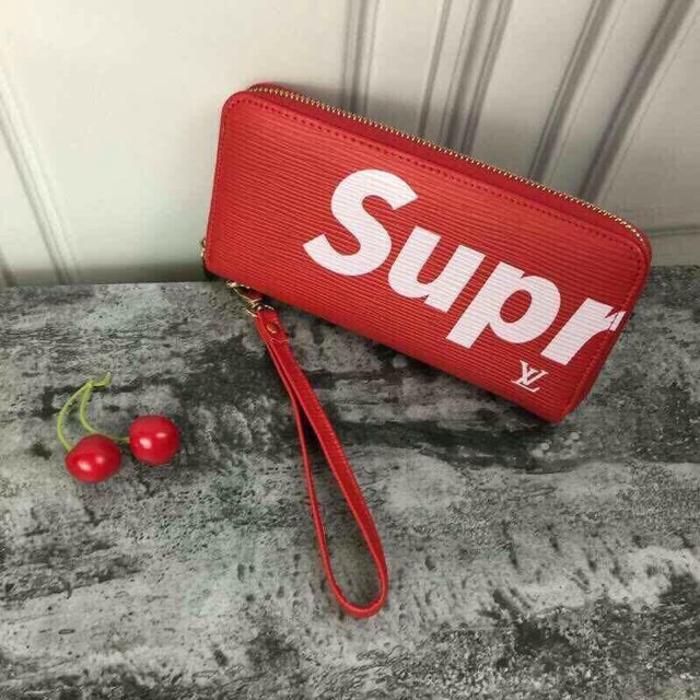 Wallet Louis Vuitton x Supreme Red in Suede - 32501045