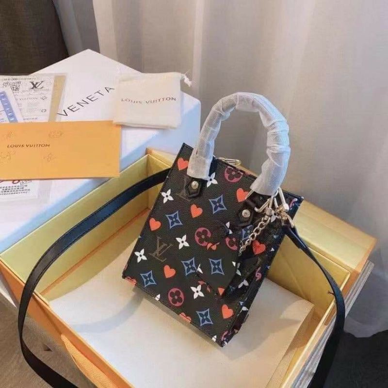 Lv cp sling bag (top grade)