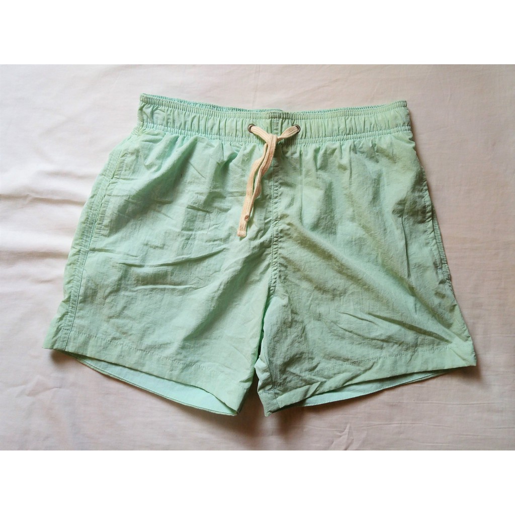 H and m store shorts