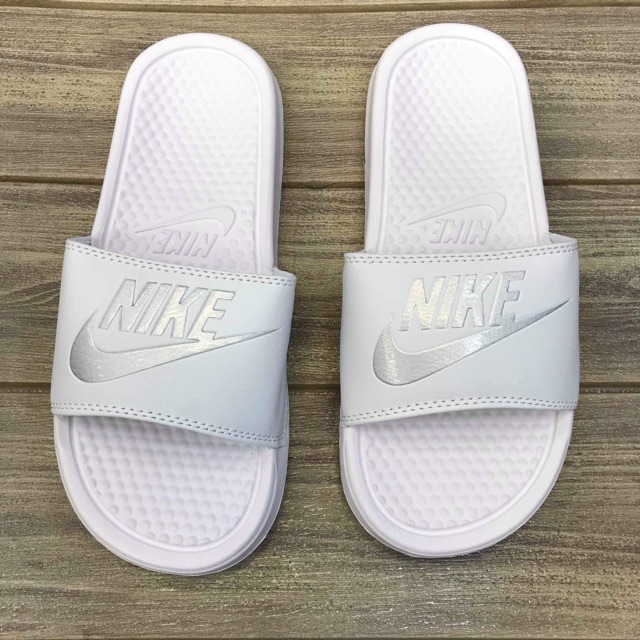 Nike slides benassi white sale