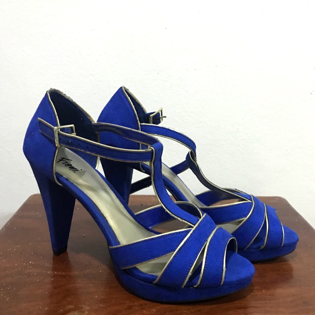 Royal blue store wedges payless