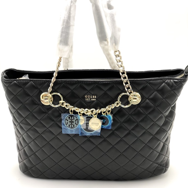 Guess victoria outlet quilted satchel