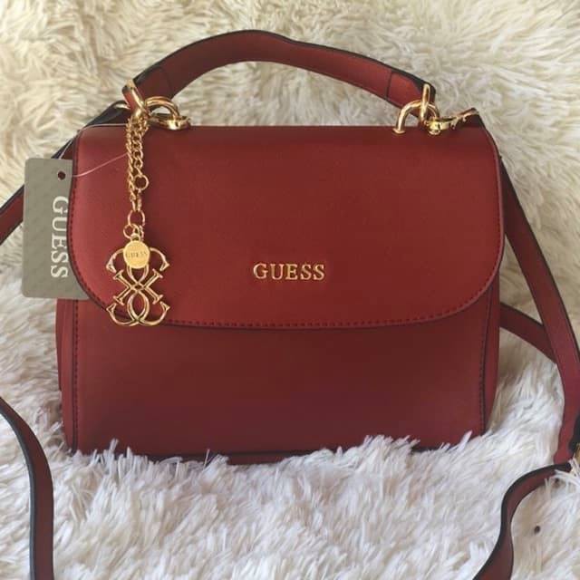 Guess sling bag original deals