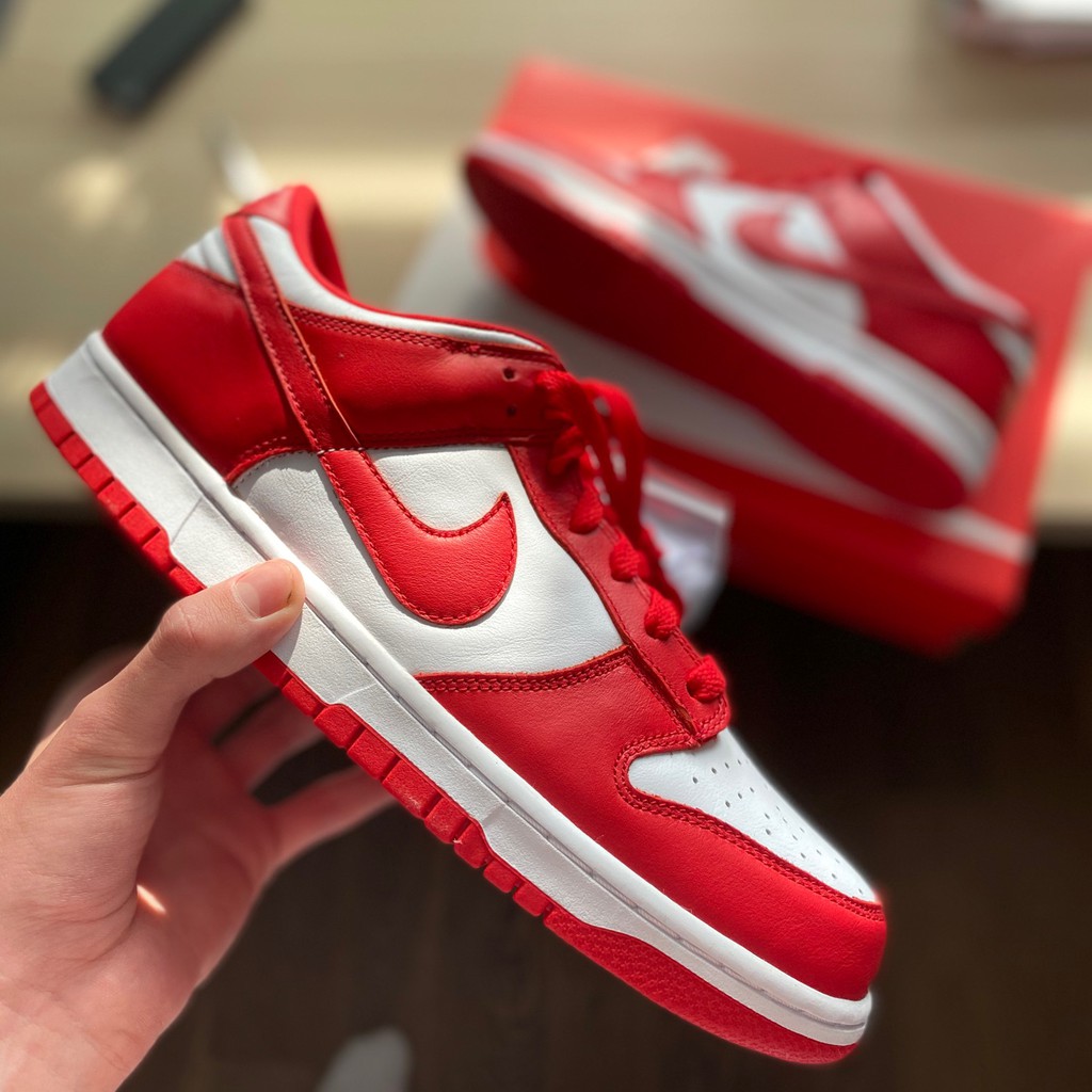 Nike sb dunk hot sale low university red