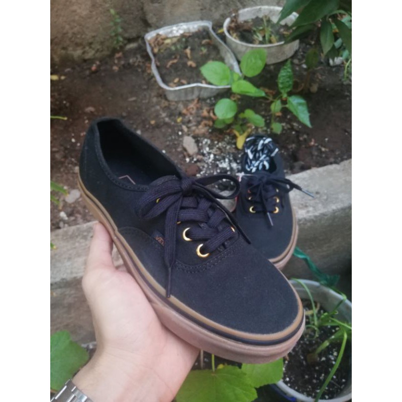 Vans authentic black gum sole clearance philippines