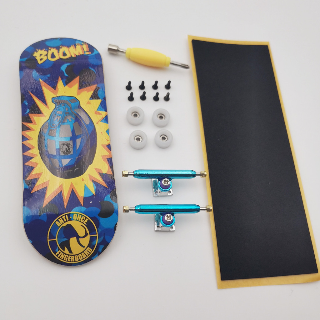 34mm 32mm Fingerboard Set Finger Skateboard with Real Graphic Deck