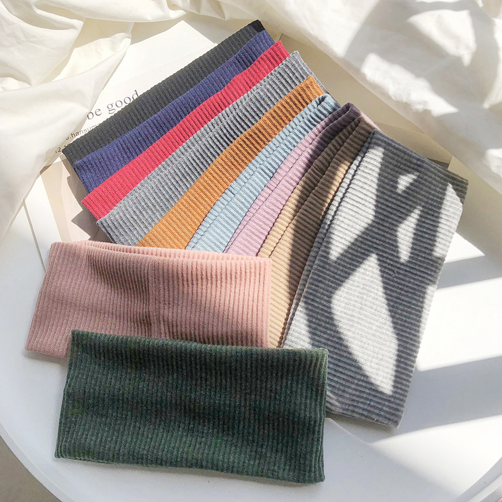Ethnic style embroidered hairband women's casual headband vintage wide-brimmed hair bundle pressed hairpin headgear spring and summer