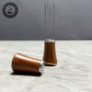 NEOUZA WDT Tool Per Caffè Espresso - Tamper E Distributore 2 In 1 Con 8 Aghi In Acciaio Inox 0,4 Mm (Nero, 53 Mm)