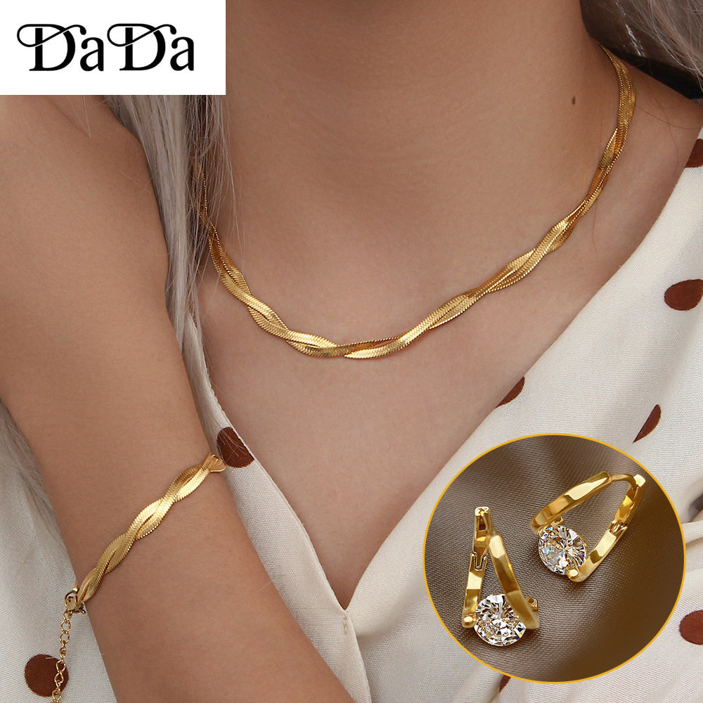 18K Saudi Gold Titanium Steel Necklace Women Hip Hop Love Clavicle Chain  Non Tarnish Jewelry Gift