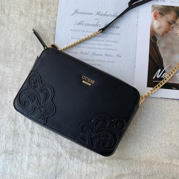 Guess Camera bag Sling Bag 1130009 Shopee Philippines