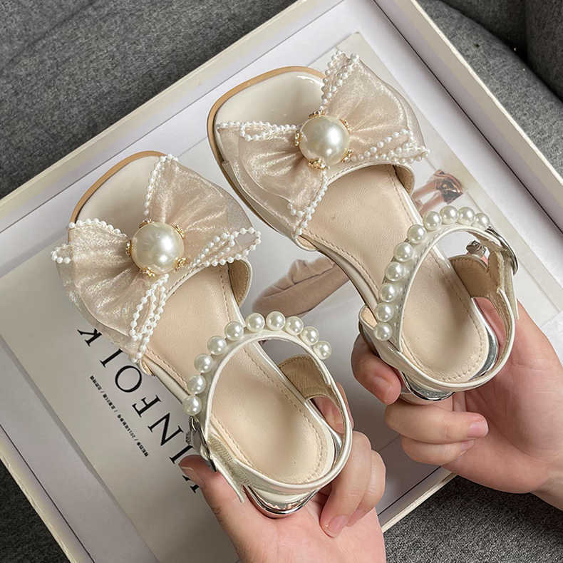 Little girls pearl bow soft bottom princess sandals middle and big