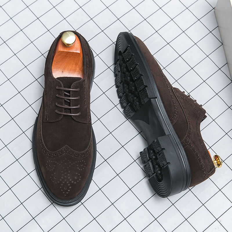 Italian Style Men Formal Lace Up Brogue Shoes with Wingtip Detail main image 1