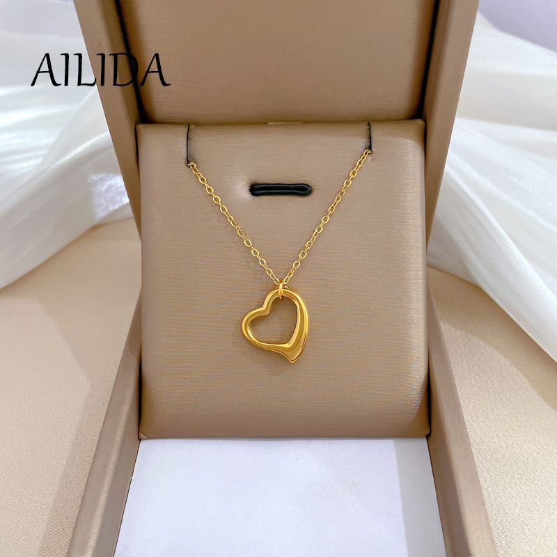 [Whole Body Titanium Steel] Plain Circle Love Heart Inner Plating Real Gold  Cool Necklace Female ins Influencer Clavicle Chain Accessories