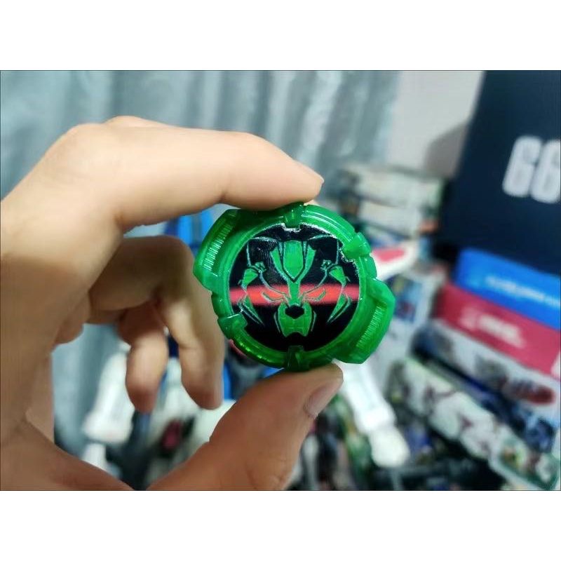 Kamen Rider Geats core id Tycoon BLACK GENERAL raccoon dog red eyes The ...