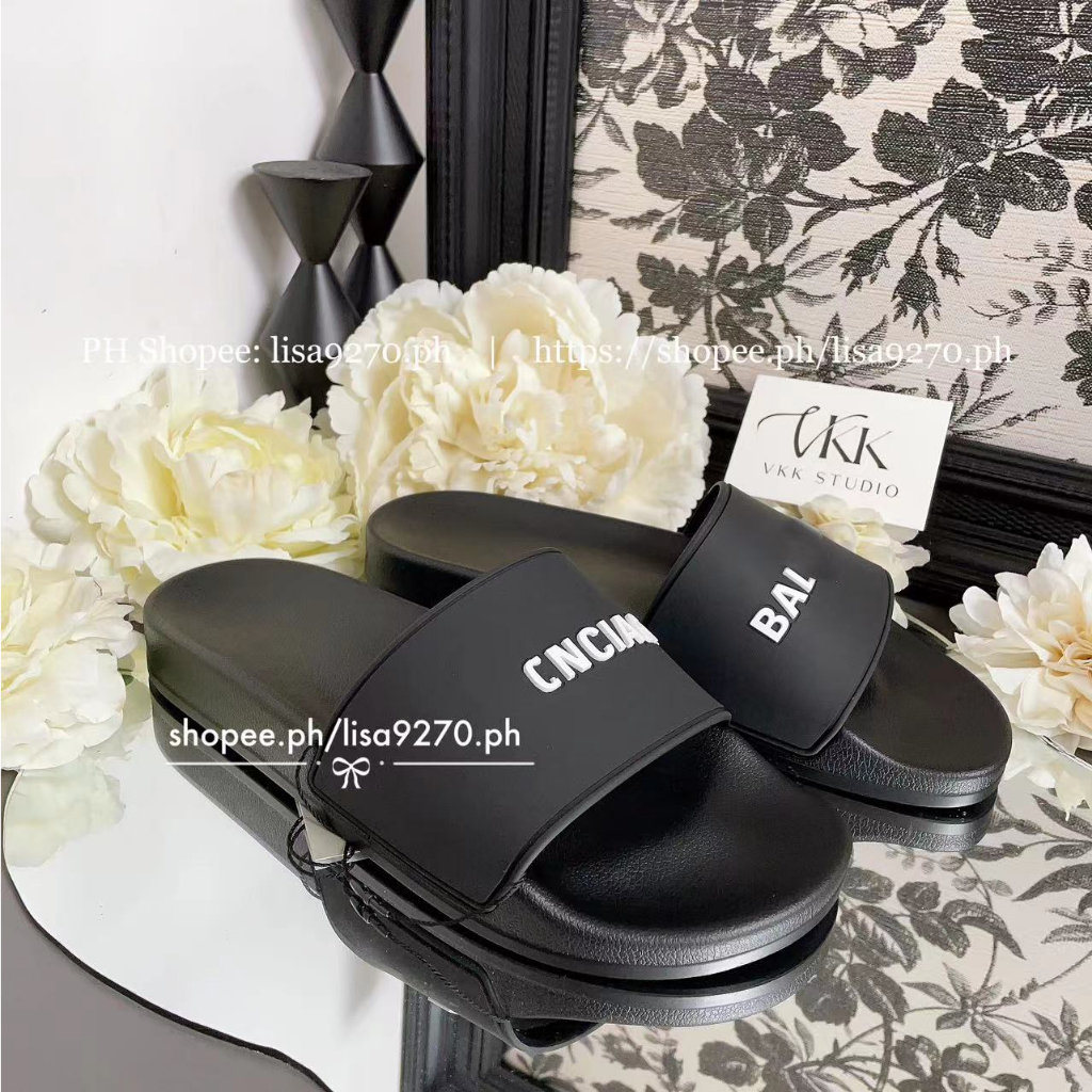 @vkk_studio LISA | the slipper black-white letters | Shopee Philippines