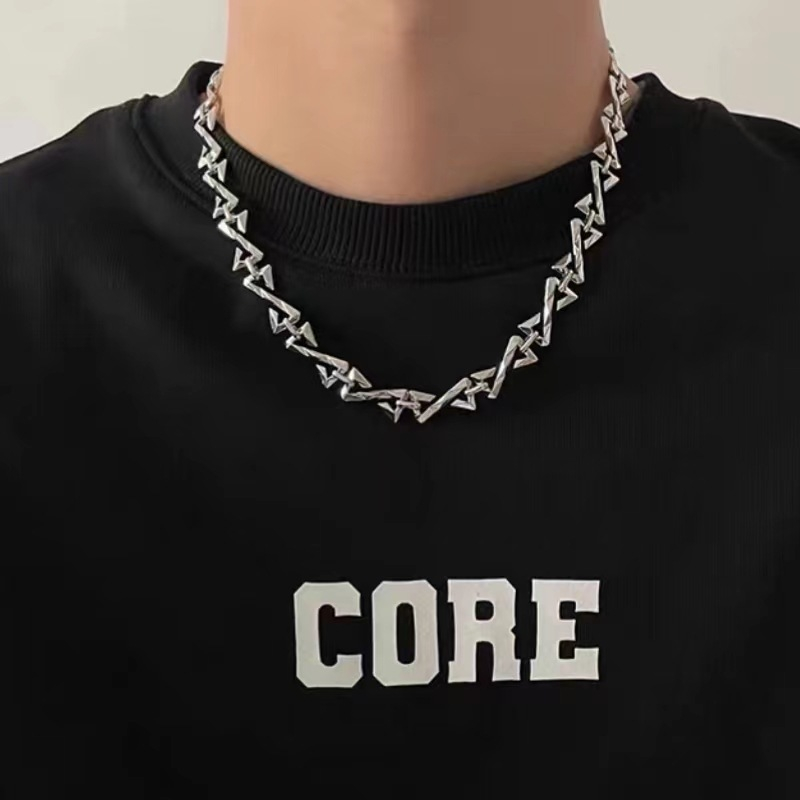 NUEAYMS Punk Style Guitar Pendant Necklace - Alloy Clavicle Chain Jewelry For Music Lovers - View #5