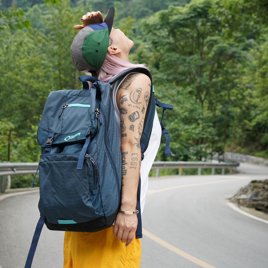 Lightweight waterproof hiking backpack best sale
