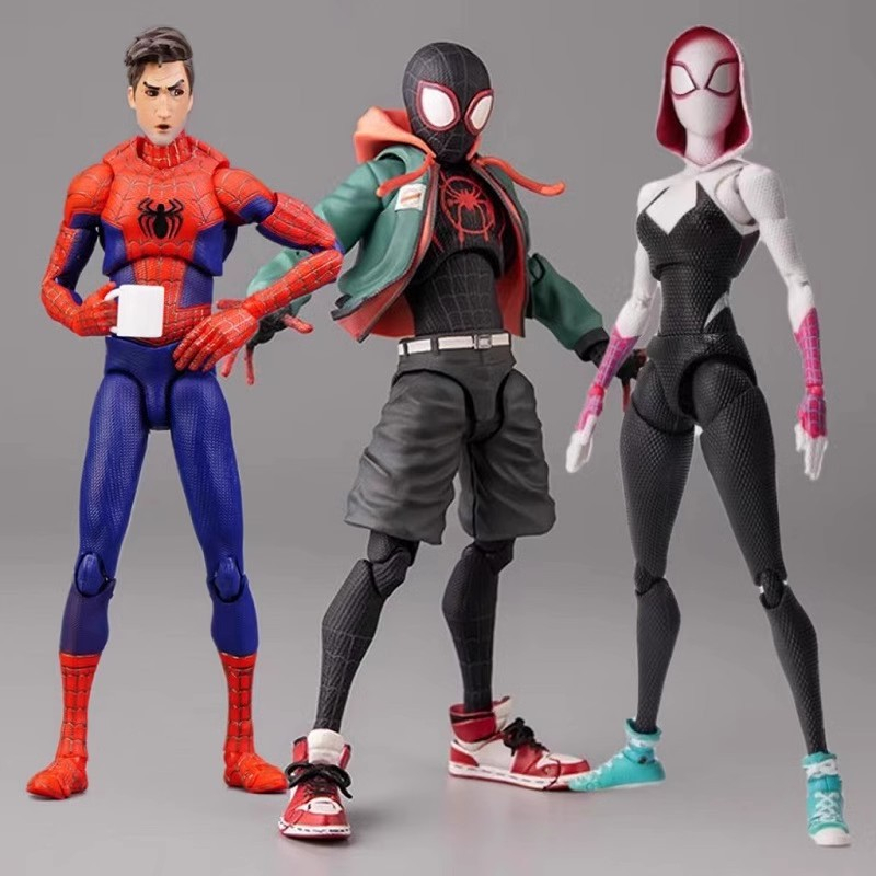 Hasbro Marvel F3839 Spider-Man: Across The Spider-Verse Action Figure Miles Morales 15 Cm Con Ragnatela 5010994121358