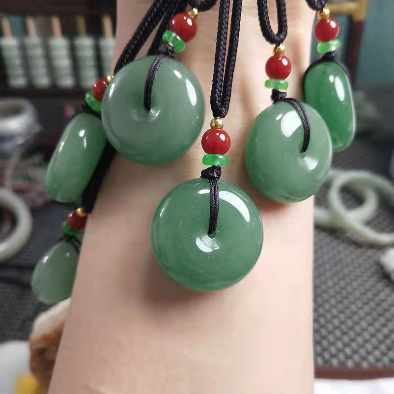 Natural Jade Pendant Aventurine Jade Safe Buckle Round Jade Green Ice
