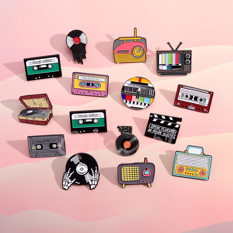 Classic Music Enamel Pin Brooch CD Rock Musical Brooch Lapel Badges 90 ...