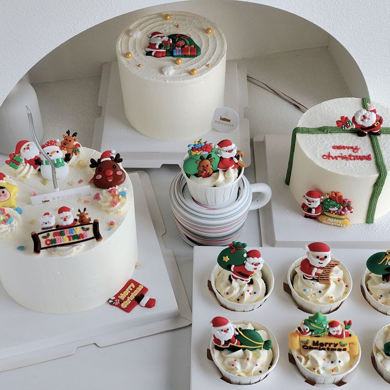 Merry Christmas Cupcake Toppers, Christmas Cake Topper Soft Glue Santa 