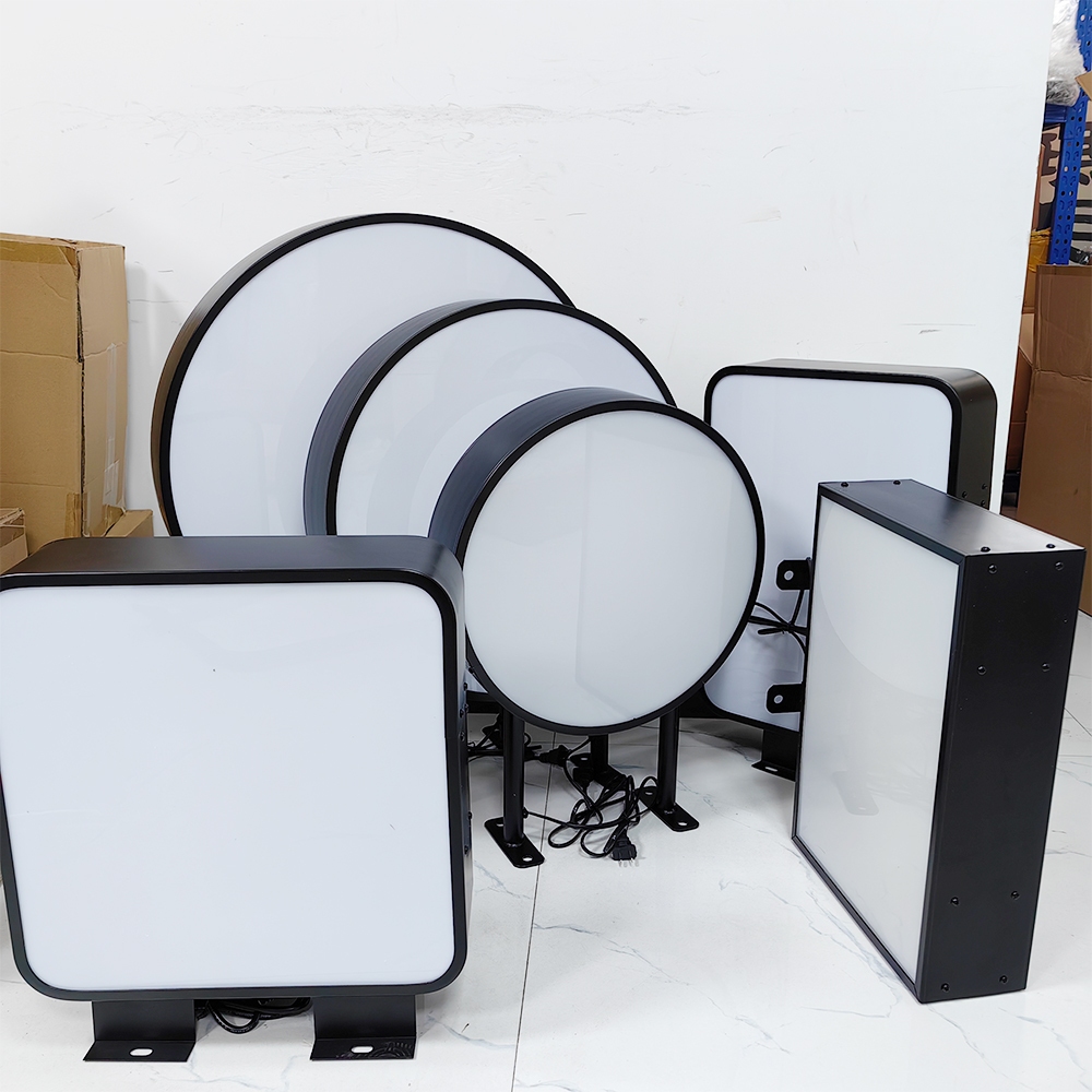 Outdoor Advertising Light Box Customized DoubleSided Luminous Light