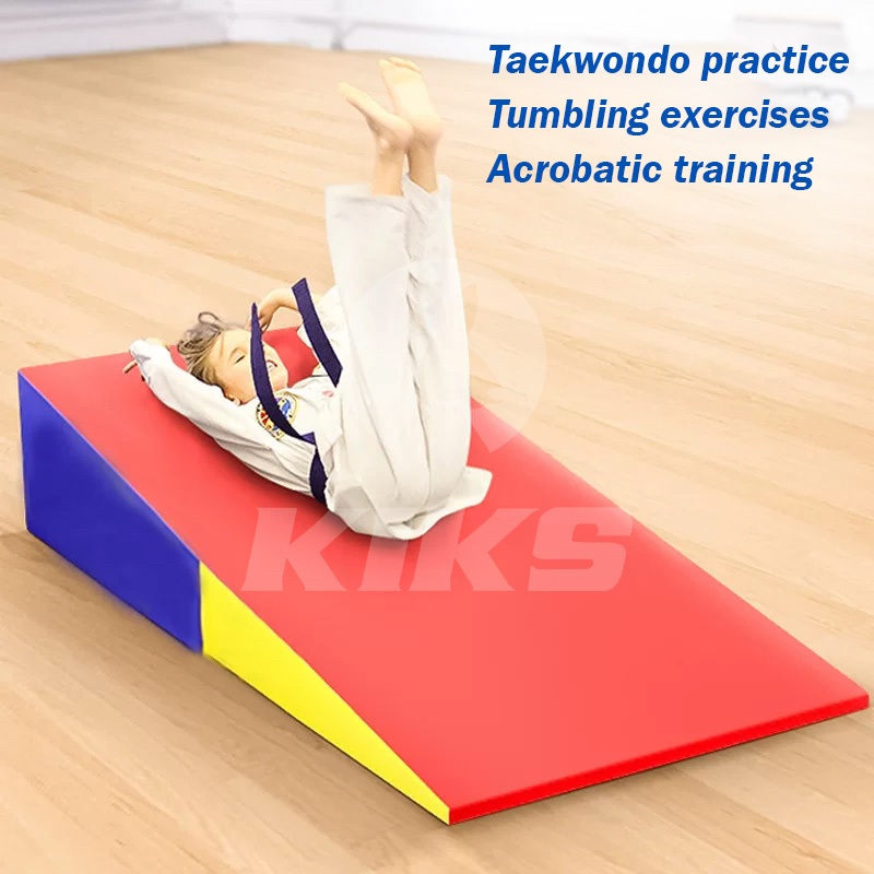 Acrobatic mats store