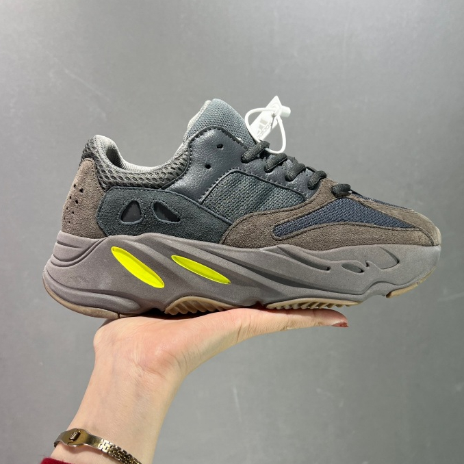 Harga adidas shop yeezy 700 original