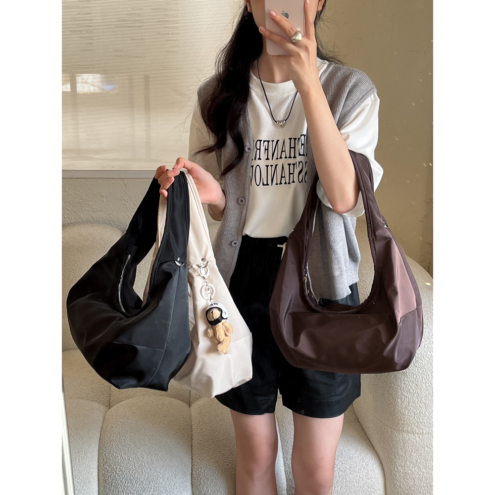 2024 New Zipper Women s Bag Handbags Luxury Ladies Small Shoulder Bags Brand Designer Nylon Hobos Oxter Axillary Bag Whole Sale