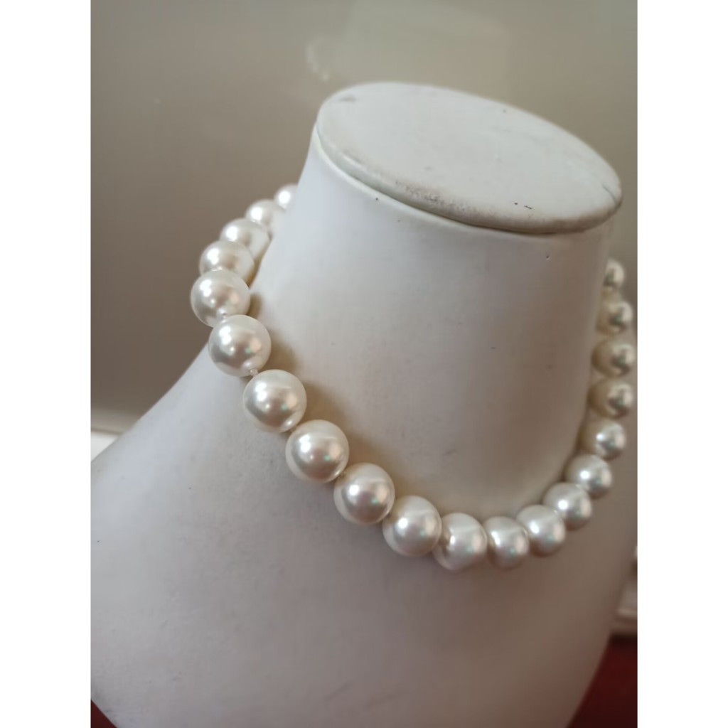 thumbnail image 2 of 14mm White South Sea Shell Pearl Pendant Necklace - Silver Plated Chain 17 Inch 2 of 6