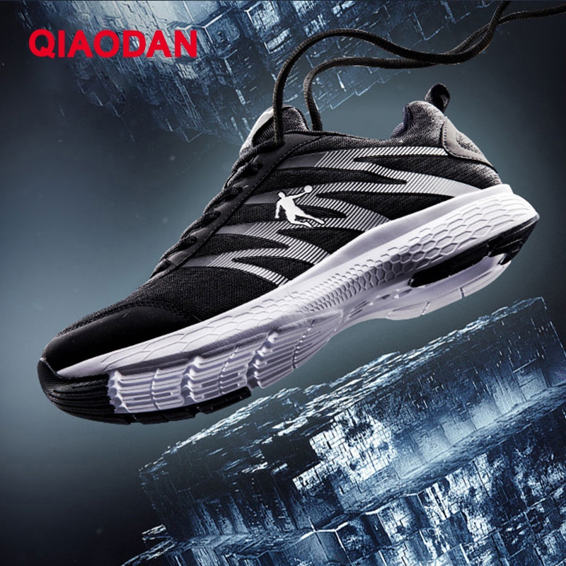Qiaodan Men Running Shoes Breathable Casual Soft Bottom Anti-slip  Wear-resistant Lightweight XM3570242