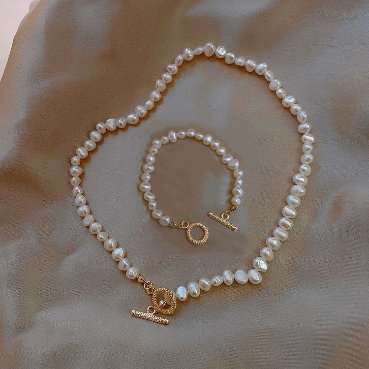 Heart Charm OT Buckle Necklace & Bracelet Jewelry Set – Women's Gift (China)