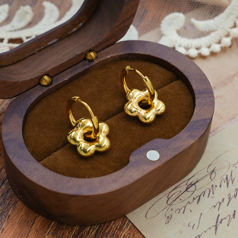 Titanium Steel Anti-Allergic Single-Line Pressed Earring - Frosted Ear Buckle (Gold) main image 1