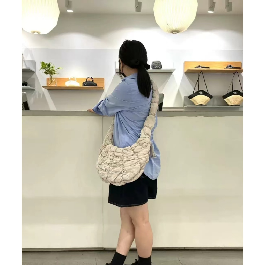バッグ pleats croissant one shoulder bag バッグ pleats