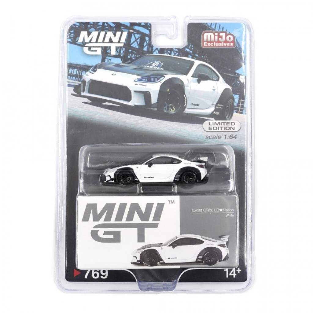 Mini GT MGT00769 769 1/64 Toyota GR86 LB Nation White LHD RHD