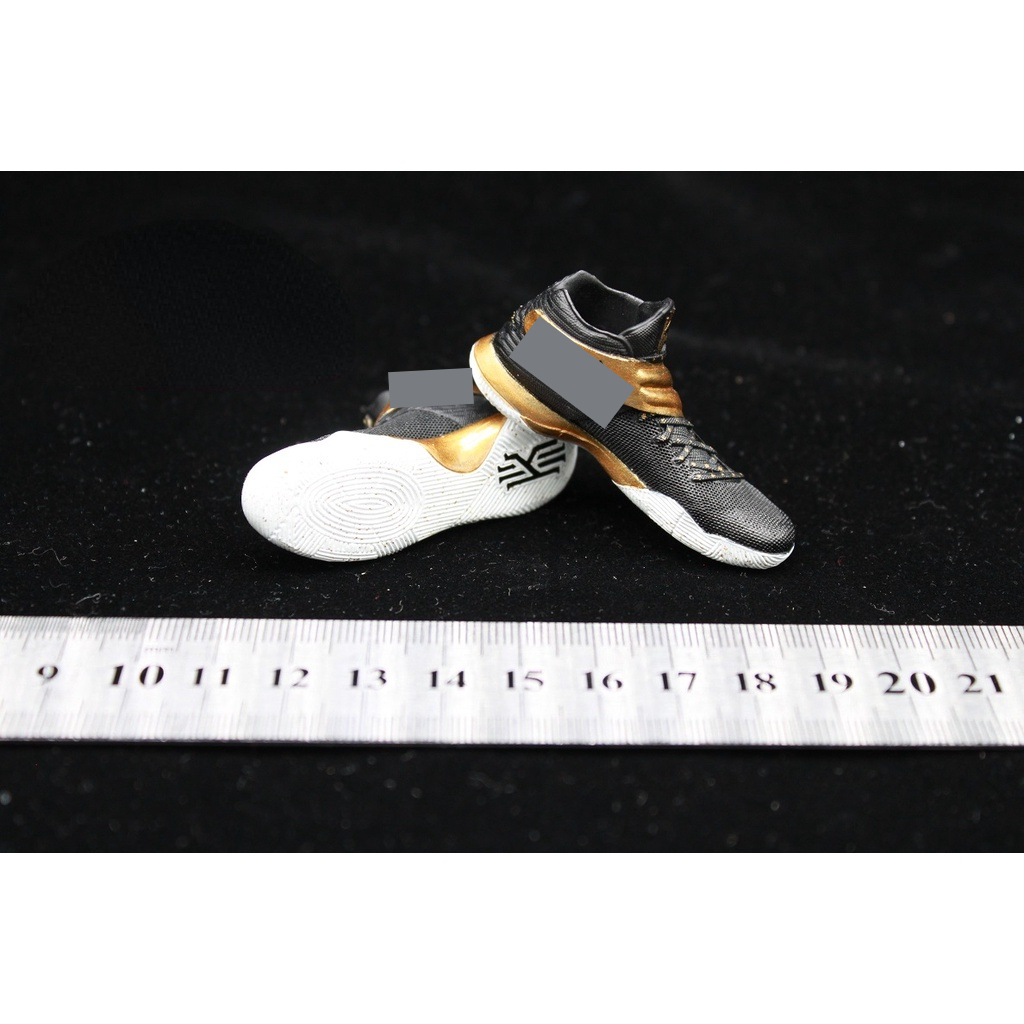1/6 NBA Star Kyrie Irving 2nd Generation Basketball Shoes Shoe Model ...