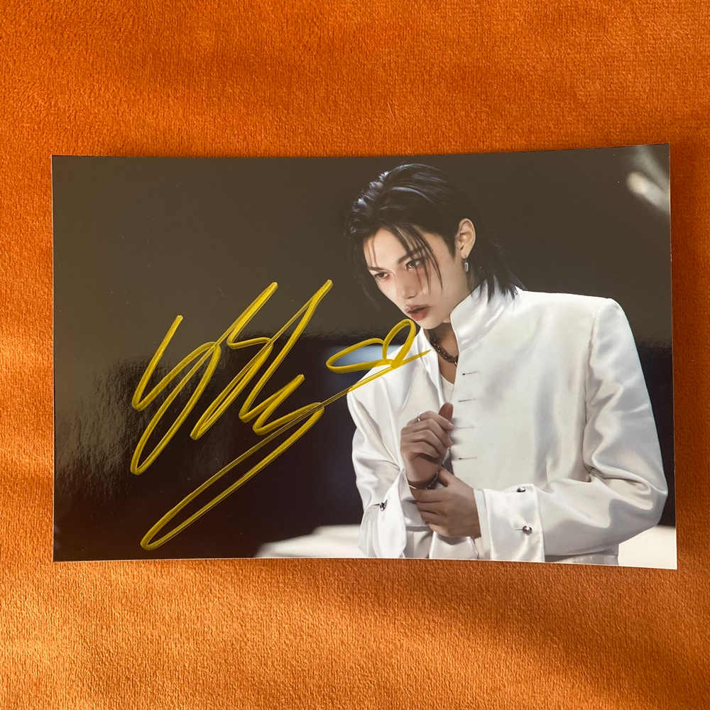 hand signed Stray Kids Felix 李龍馥 AUTOGRAPHED photos 4*6 inches SIGNED K ...