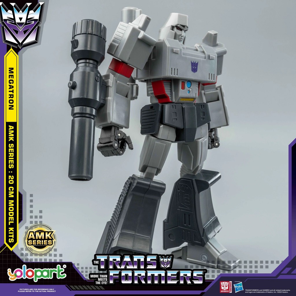 TRANSFORMERS GENERATION ONE: AMK Series 20cm Megatron Model Kit ...