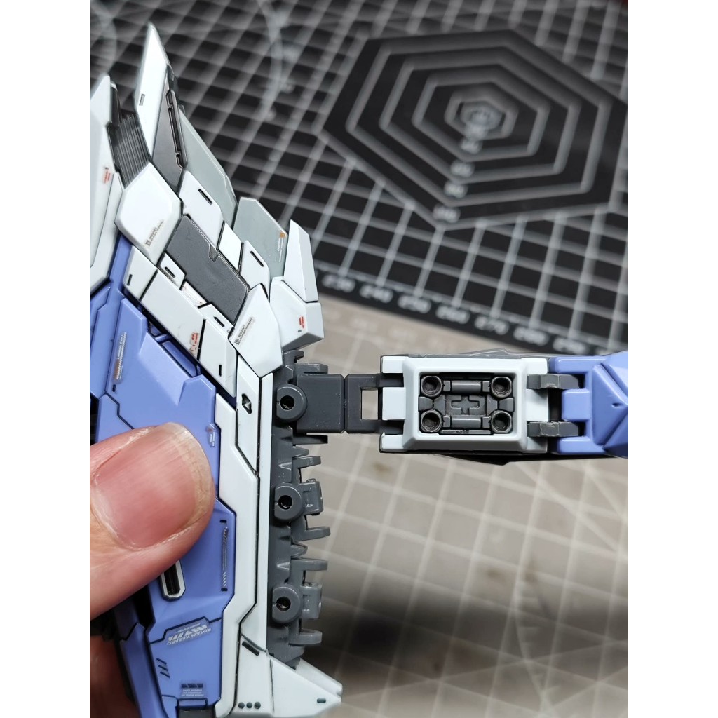 [McDonald's Uncle Model Base STUDIO]1/100 V-TIGER RX-93-ν2 Funnel ...