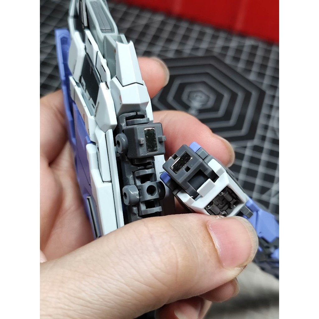 [McDonald's Uncle Model Base STUDIO]1/100 V-TIGER RX-93-ν2 Funnel ...