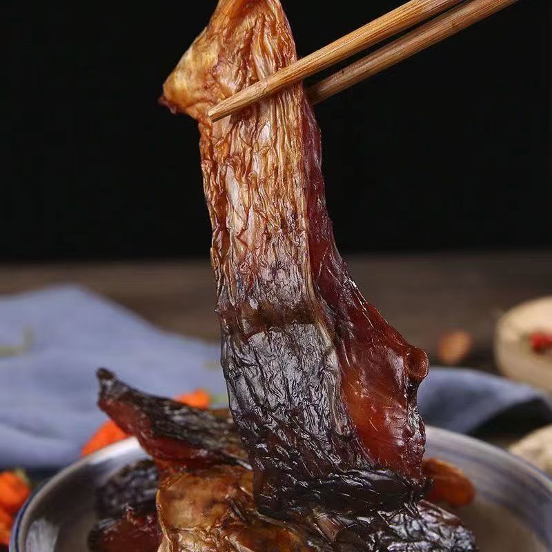 Hunan Specialty Farm Homemade Firewood Smoked Waxed Fish Fillet Big ...