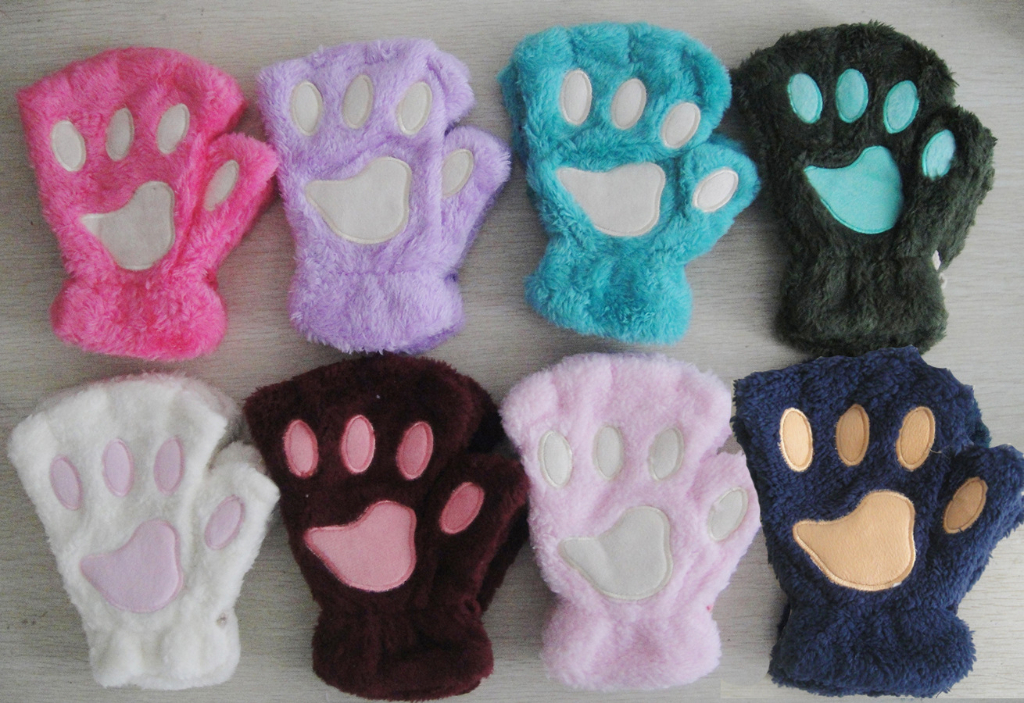 Women Touchscreen Fuzzy Gloves Cute Heart Print Fleece Warm Winter