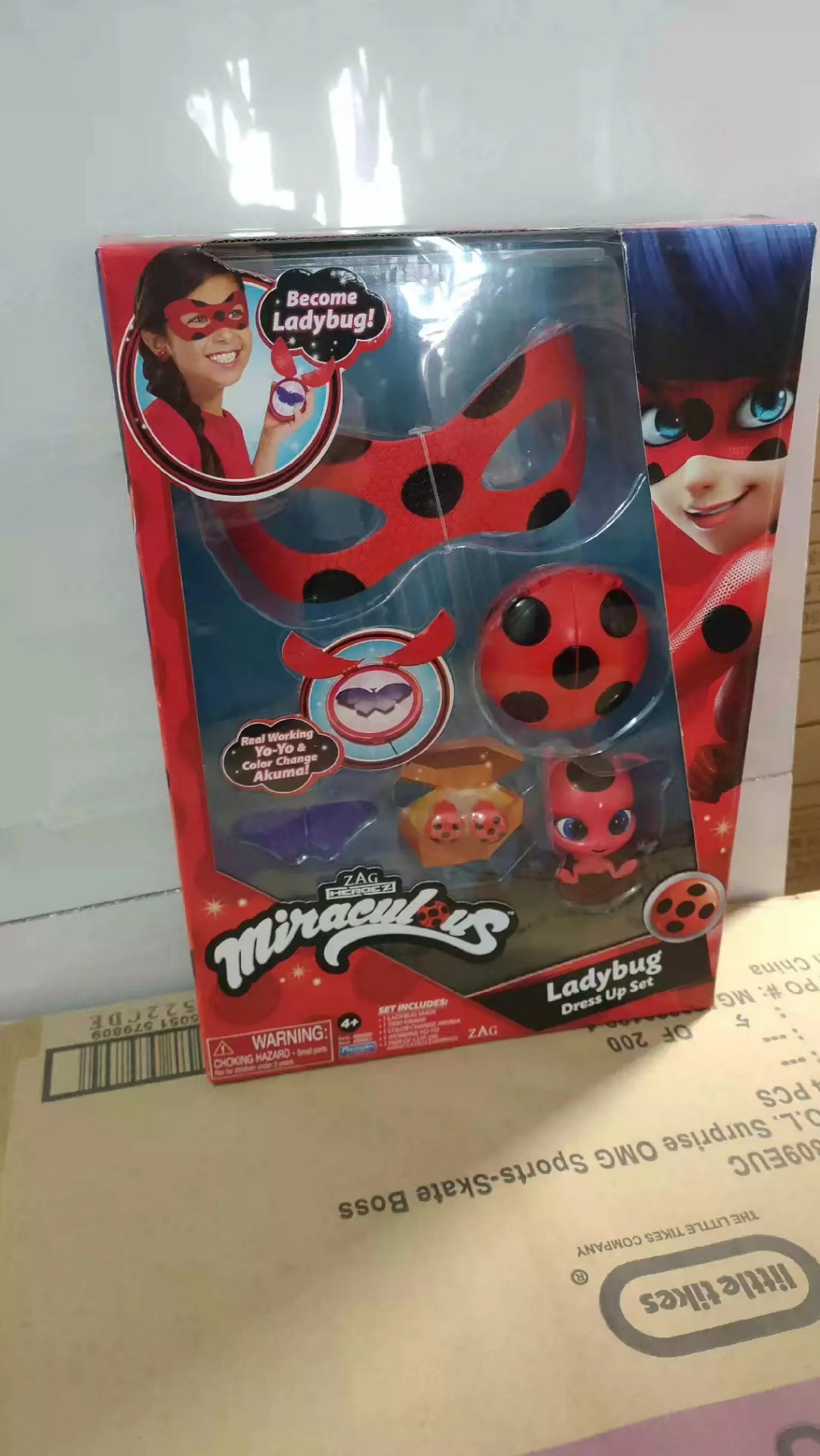 Miraculous ladybug yoyo hot sale and earrings